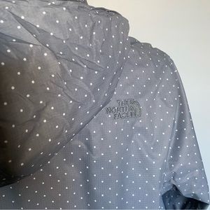 NWOT The North Face XL Raincoat